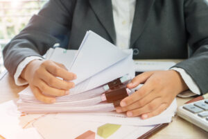 How Are Contributory Negligence and Comparative Negligence Different?