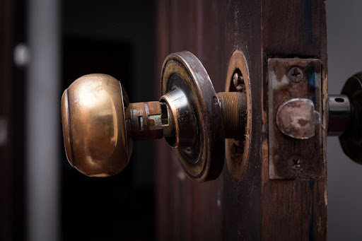 A broken doorknob or lock can be a sign of negligent security in a premises liability claim.